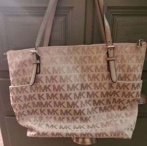 Michael Korea handbag